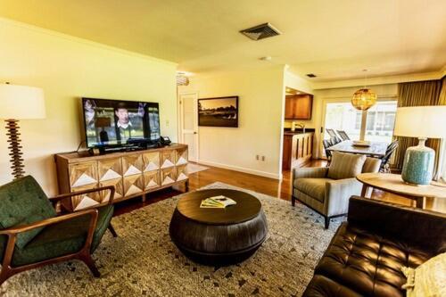 Arnold Palmer's Club & (adults Only) Resort